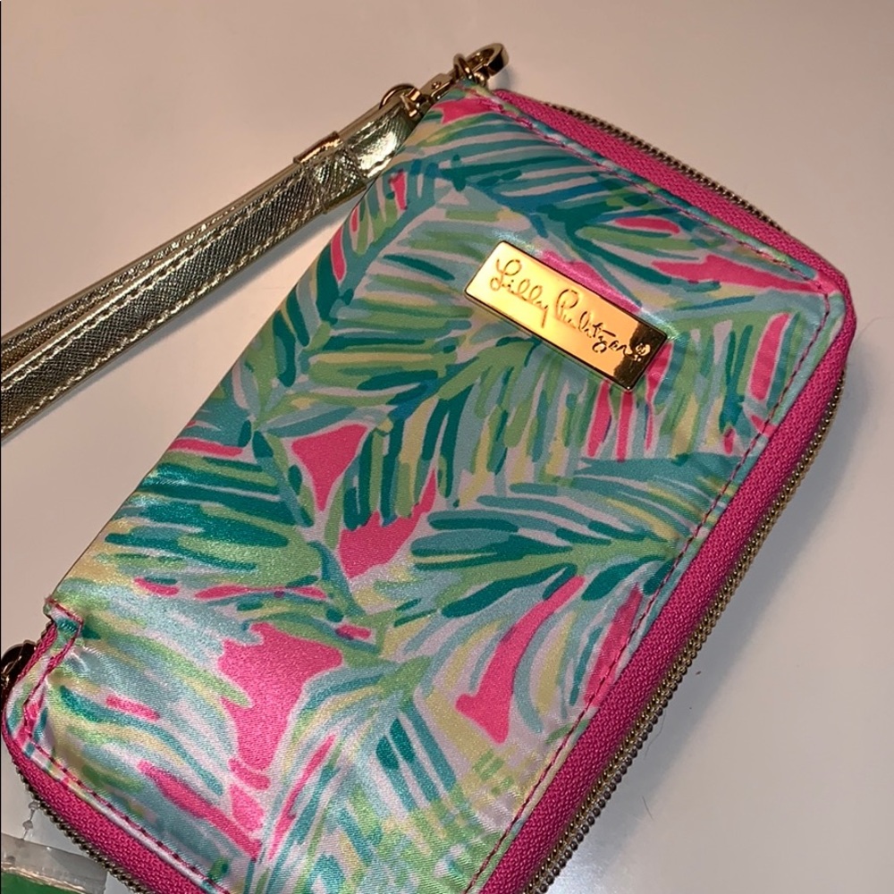 Lilly Pulitzer wristlet